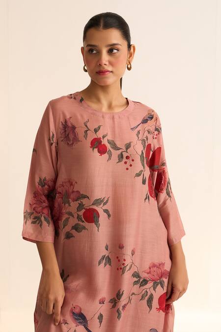 Dot_Pink Cotton, Silk Embroidery Round Neck Anaar Print Kurta And Pant Set _at_Aza_Fashions