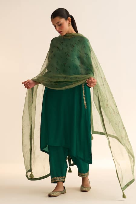 Shop Dot Green Organza Chintz Print Dupatta at Aza Fashions Shop_Dot_Green Organza Chintz Print Dupatta _at_Aza_Fashions