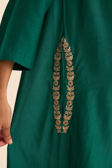 Buy_Dot_Green Cotton, Silk Embroidery Round Neck Mysa Placed Asymmetric Kurta With Pant _Online_at_Aza_Fashions