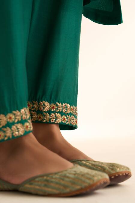 Dot_Green Cotton, Silk Embroidery Round Neck Mysa Placed Asymmetric Kurta With Pant _at_Aza_Fashions