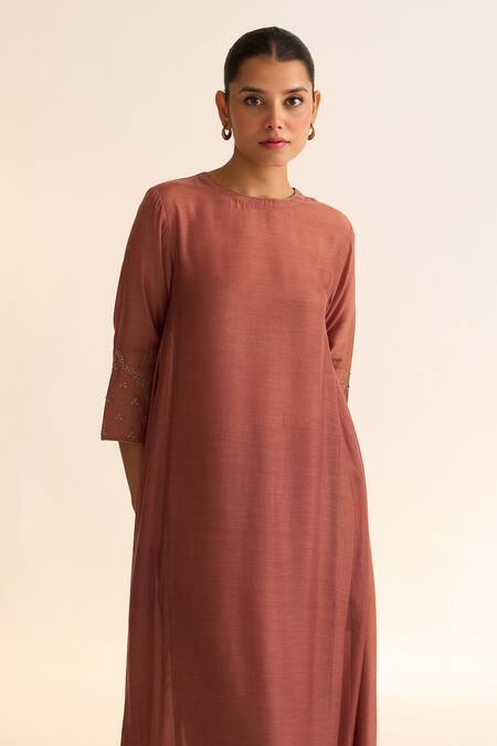 Buy_Dot_Pink Cotton, Silk Zari Round Neck Palash Asymmetric Hem Kurta With Pant _Online_at_Aza_Fashions