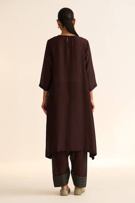 Dot Gia Hand Embroidered Kurta With Pant 