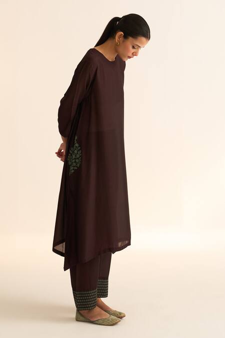 Dot_Wine Cotton, Silk Embroidery Round Neck Gia Hand Kurta With Pant _at_Aza_Fashions