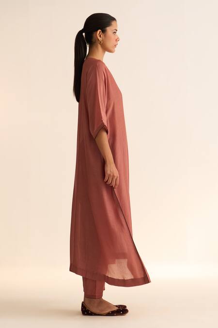 Buy_Dot_Pink Cotton, Silk Round Neck Ishani Rosewood Kurta With Pant _Online_at_Aza_Fashions