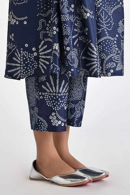 Shop Payal Pratap Blue Silk Printed Bandhani Ciao Pant at Aza Fashions Shop_Payal Pratap_Blue Silk Printed Bandhani Ciao Pant _at_Aza_Fashions