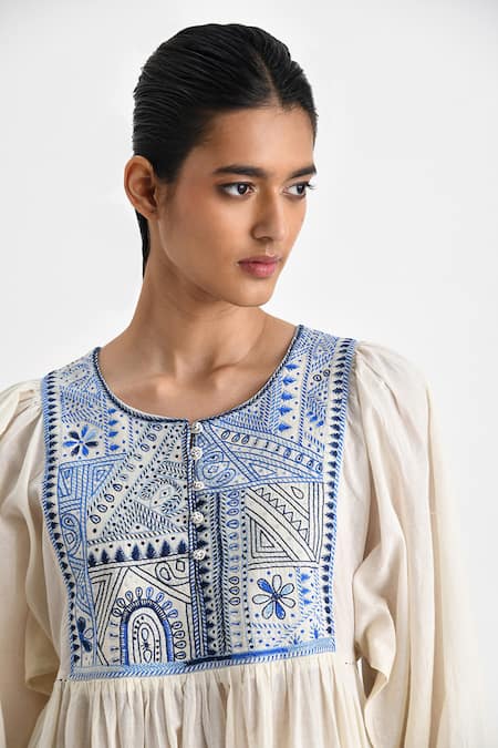 Buy Payal Pratap Ivory Handloom Cotton Embroidered Kedia Round Adria Yoke Tunic Online at Aza Fashions Buy_Payal Pratap_Ivory Handloom Cotton Embroidered Kedia Round Adria Yoke Tunic _Online_at_Aza_Fashions