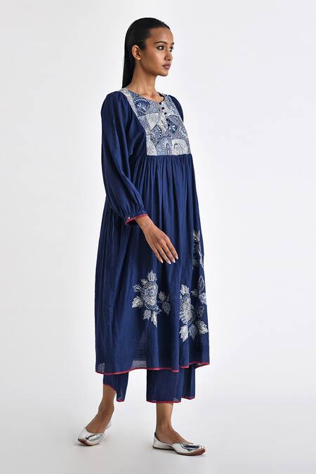 Payal Pratap Blue Handloom Cotton Embroidered Patchwork Round Ragusa Front Tunic Online at Aza Fashions Payal Pratap_Blue Handloom Cotton Embroidered Patchwork Round Ragusa Front Tunic _Online_at_Aza_Fashions