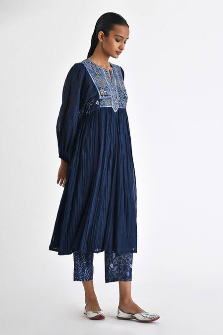 Payal Pratap Blue Chanderi Hand Embroidery Notched Round Modena Yoke Tunic Online at Aza Fashions Payal Pratap_Blue Chanderi Hand Embroidery Notched Round Modena Yoke Tunic _Online_at_Aza_Fashions