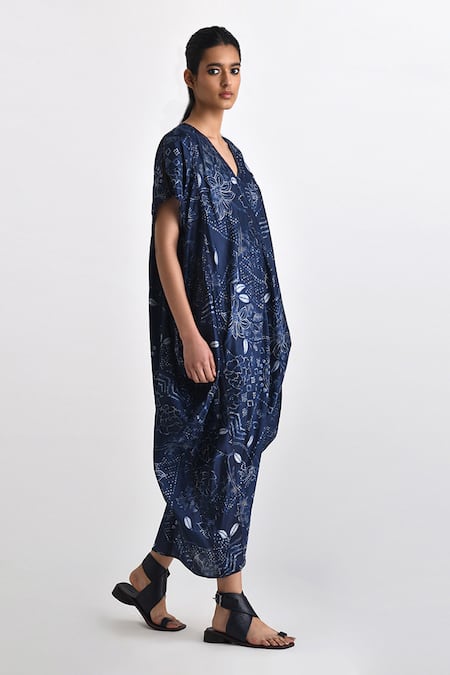 Shop Payal Pratap Blue Silk V-neck Elsie Bandhani Print Kaftan Dress Online at Aza Fashions Shop_Payal Pratap_Blue Silk V-neck Elsie Bandhani Print Kaftan Dress _Online_at_Aza_Fashions