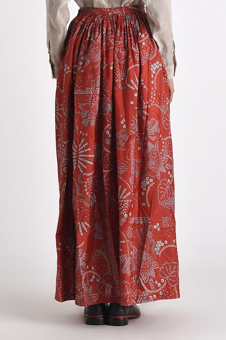 Shop Payal Pratap Red Silk Printed Bandhani Pella Pleat Detailed Skirt at Aza Fashions Shop_Payal Pratap_Red Silk Printed Bandhani Pella Pleat Detailed Skirt _at_Aza_Fashions