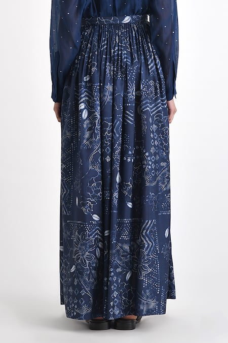 Shop Payal Pratap Blue Silk Printed Bandhani Pella Pleated Long Skirt at Aza Fashions Shop_Payal Pratap_Blue Silk Printed Bandhani Pella Pleated Long Skirt _at_Aza_Fashions
