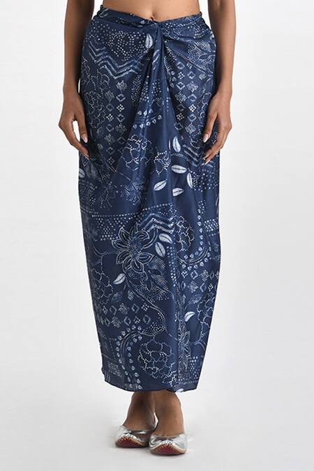 Payal Pratap_Blue Silk Printed Bandhani Ballacio Knot Detailed Front Skirt _Online_at_Aza_Fashions