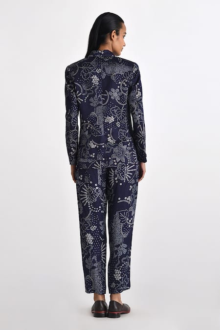Shop Payal Pratap Blue Linen Satin Printed Bandhani Lapel Collar Floral Jacket at Aza Fashions Shop_Payal Pratap_Blue Linen Satin Printed Bandhani Lapel Collar Floral Jacket _at_Aza_Fashions