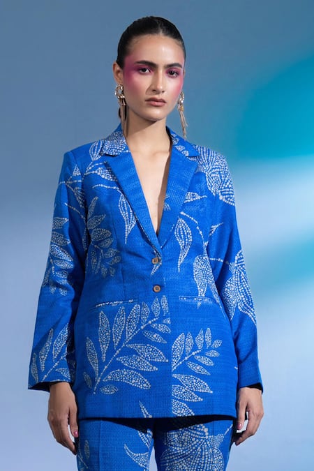 Gazab by Miku Kumar Blue Kota Doria Embroidery V-neck Foliage Print Jacket With Pant at Aza Fashions Gazab by Miku Kumar_Blue Kota Doria Embroidery V-neck Foliage Print Jacket With Pant _at_Aza_Fashions