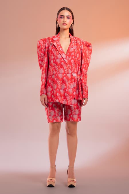 Buy Gazab by Miku Kumar Pink Chanderi Silk V-neck Rue Romance Paris Jacket With Shorts Online at Aza Fashions Buy_Gazab by Miku Kumar_Pink Chanderi Silk V-neck Rue Romance Paris Jacket With Shorts _Online_at_Aza_Fashions