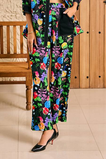 Buy_House Of Zeniaa_Black Crepe Embroidery Collared Floral Print Shirt And Pant Set_Online_at_Aza_Fashions