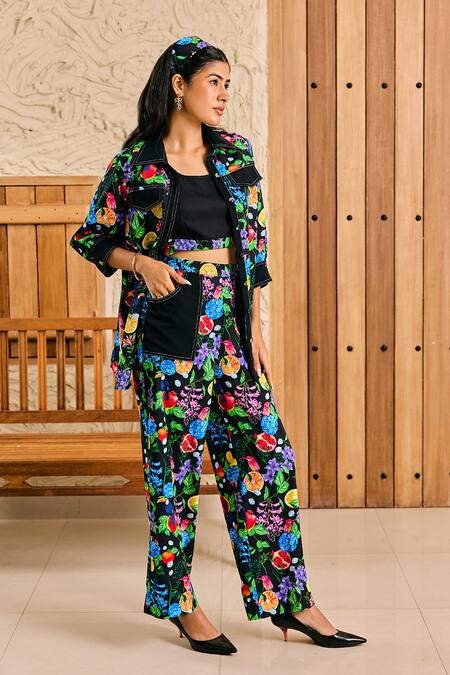 Shop_House Of Zeniaa_Black Crepe Embroidery Collared Floral Print Shirt And Pant Set_Online_at_Aza_Fashions