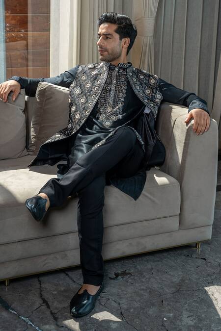 Soniya G Black Silk, Satin Embroidery Floral Swirl Bundi Kurta Set Online at Aza Fashions Soniya G_Black Silk, Satin Embroidery Floral Swirl Bundi Kurta Set_Online_at_Aza_Fashions