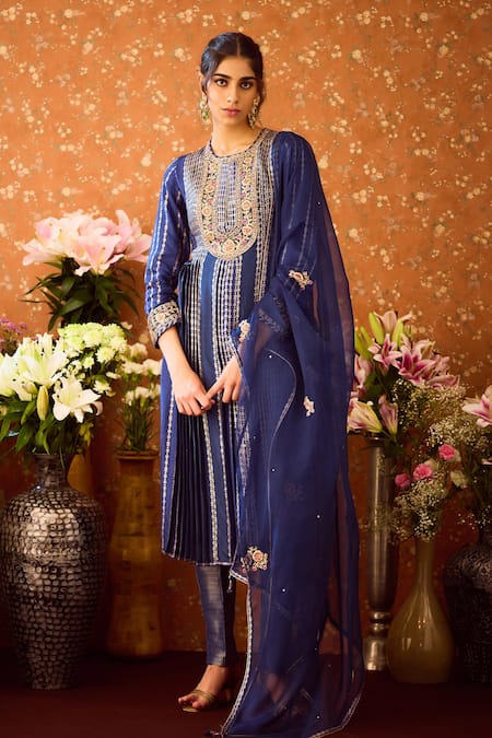 Shyam Narayan Prasad Blue Viscose Silk Brocade Embroidery Floral Round Neck Pattern Kurta Pant Set 