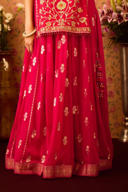 Shop Shyam Narayan Prasad Red Silk Organza, Georgette, Viscose Flower Zardozi Kurta And Lehenga Set Online at Aza Fashions Shop_Shyam Narayan Prasad_Red Silk Organza, Georgette, Viscose Flower Zardozi Kurta And Lehenga Set _Online_at_Aza_Fashions