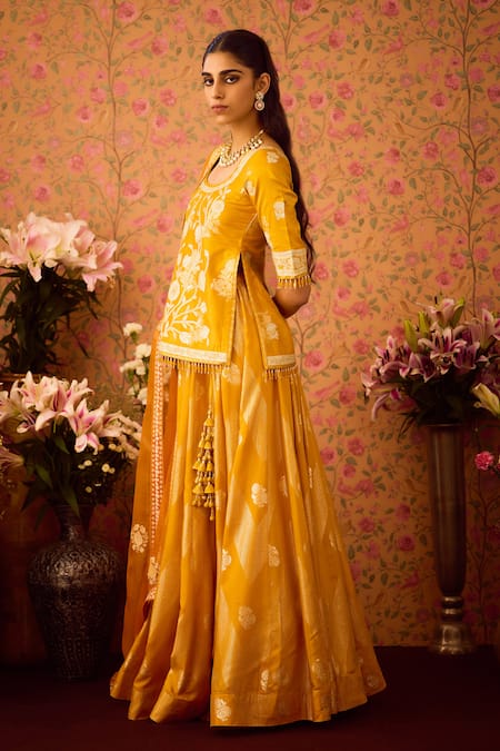 Shyam Narayan Prasad_Gold Organza, Viscose, Floral Bloom Applique Tunic And Lehenga Set _at_Aza_Fashions