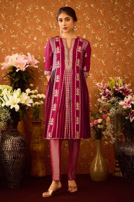 Shyam Narayan Prasad Purple Organza, Viscose, Embroidery, Zari Zardozi Kurta Pant Set Online at Aza Fashions Shyam Narayan Prasad_Purple Organza, Viscose, Embroidery, Zari Zardozi Kurta Pant Set _Online_at_Aza_Fashions