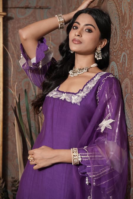 Buy_Surabhi Arya_Purple Chanderi, Organza, Muslin Embroidery Square Neck Thread Kurta Pant Set 