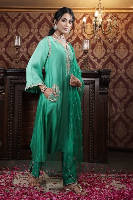 Shop_Surabhi Arya_Green Chanderi Silk, Organza Pearls, Sequins, Floral Shaded Kurta Pant Set _Online_at_Aza_Fashions