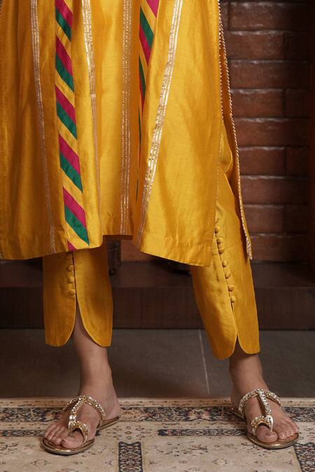 Surabhi Arya_Yellow Chanderi Silk Gota Patti Mandarin Collar Embellished Kurta With Pant _Online_at_Aza_Fashions
