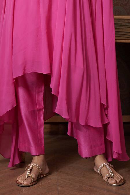 Surabhi Arya_Pink Georgette Embroidery Boat Neck Gardenia Gota Work Kaftan Cape With Pant _Online_at_Aza_Fashions