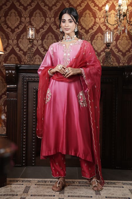 Surabhi Arya Pink Kurta And Pant Chanderi Silk Embroidery Thread Florence Ombre Dyed Set 