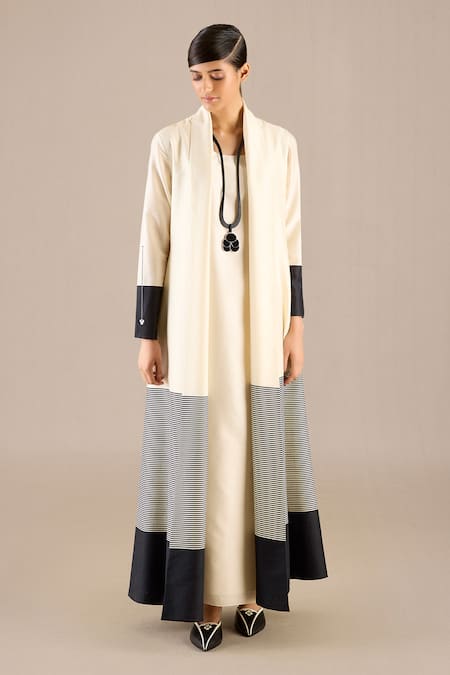 Ampm Black Nadira Leather Pendant Necklace Online at Aza Fashions Ampm_Black Nadira Leather Pendant Necklace _Online_at_Aza_Fashions