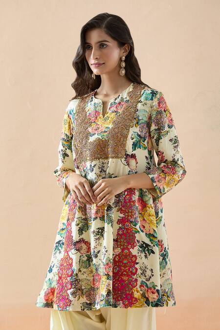 Buy Debyani + CO Ivory Silk Embroidery Split V-neck Botanical Print Short Kurta And Dhoti Pant Set Buy_Debyani + CO_Ivory Silk Embroidery Split V-neck Botanical Print Short Kurta And Dhoti Pant Set
