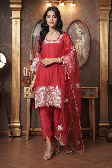Shop_Surabhi Arya_Red Chanderi, Muslin, Organza Embroidery Square Foliage Thread Kurta Pant Set _Online_at_Aza_Fashions