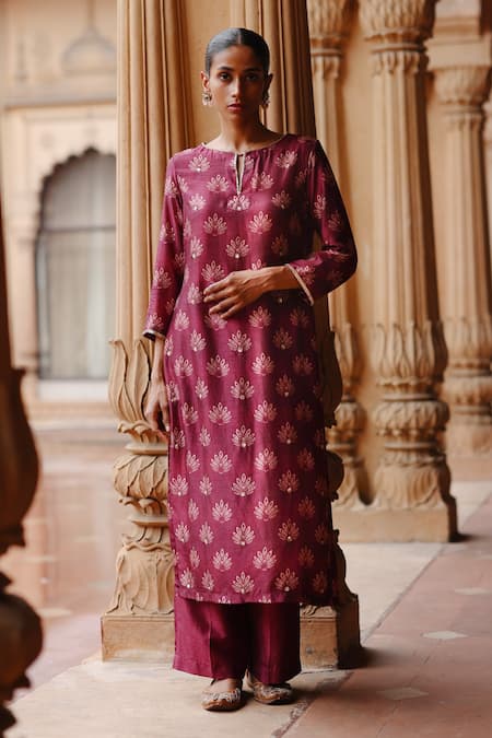 Megha Pitti Padma Motif Embellished Kurta With Pant 