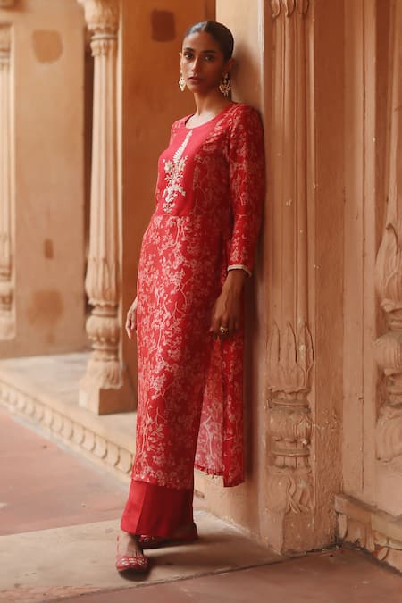 Megha Pitti_Red Silk Zari, Embroidery Round Neck Flora Print Yoke Kurta With Pant _Online_at_Aza_Fashions