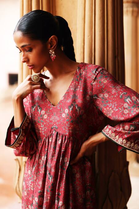 Shop Megha Pitti Red Silk Sequins V-neck Midnight Blossom Print Aliya Cut Kurta With Pant Online at Aza Fashions Shop_Megha Pitti_Red Silk Sequins V-neck Midnight Blossom Print Aliya Cut Kurta With Pant _Online_at_Aza_Fashions