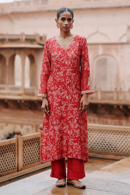 Megha Pitti Red Dupion Silk Print Gardenia Dori V Neck Embroidered Sleeves Kurta With Pant 