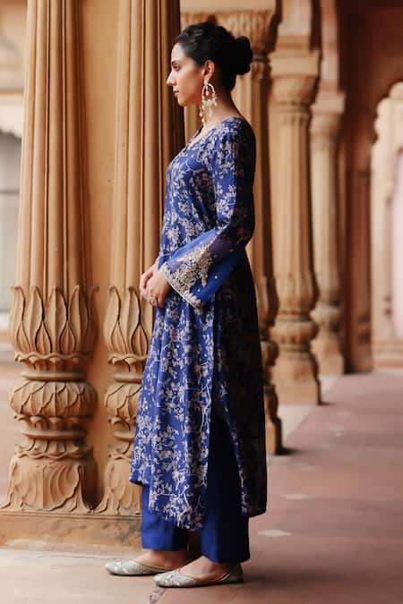 Shop Megha Pitti Blue Silk Sequins, Zari Gardenia Bloom Print Embroidered Sleeves Kurta With Pant at Aza Fashions Shop_Megha Pitti_Blue Silk Sequins, Zari Gardenia Bloom Print Embroidered Sleeves Kurta With Pant _at_Aza_Fashions