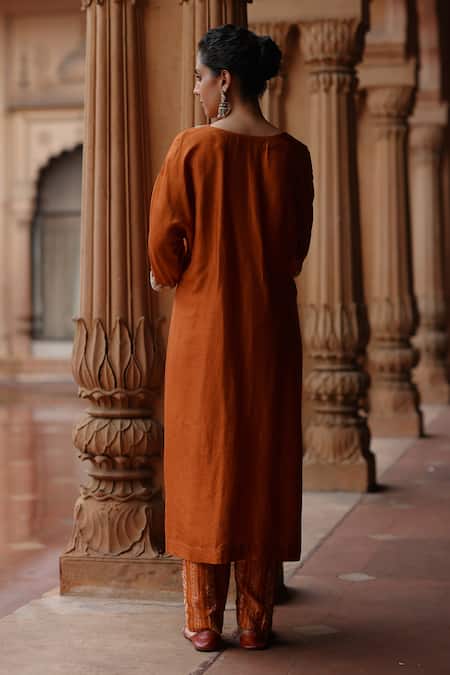 Shop Megha Pitti Orange Silk Diamonds V-neck Bloom Embroidered Kurta With Pant at Aza Fashions Shop_Megha Pitti_Orange Silk Diamonds V-neck Bloom Embroidered Kurta With Pant _at_Aza_Fashions