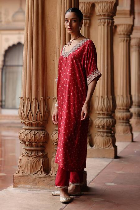 Buy Megha Pitti Red Silk Sequins V-neck Clover Flora Print Kurta With Pant Online at Aza Fashions Buy_Megha Pitti_Red Silk Sequins V-neck Clover Flora Print Kurta With Pant _Online_at_Aza_Fashions
