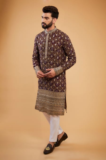 Kasbah Wine Georgette Embroidered Zari Geometric Pattern Kurta 