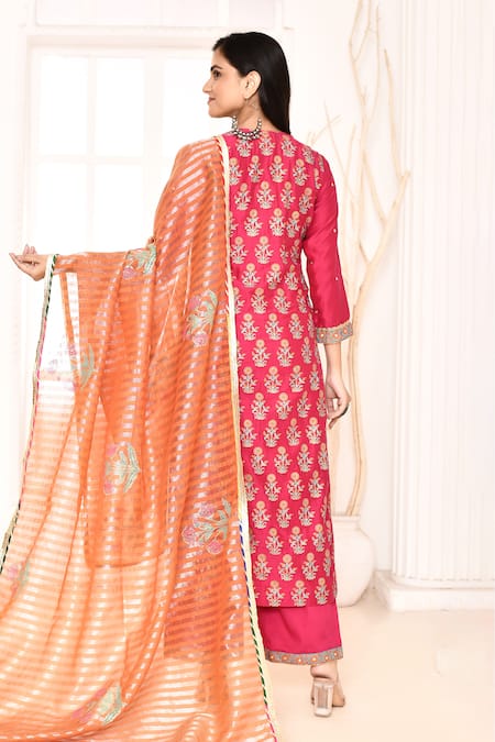 Shop_Abbaran_Pink Cotton, Silk, Organza Embroidery Round Neck Hand Block Print Kurta Pant Set _at_Aza_Fashions