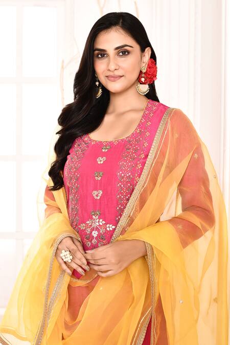 Buy_Abbaran_Pink Chanderi, Cotton, Organza Embroidery, Gota Floral Hand Straight Kurta Set _Online_at_Aza_Fashions