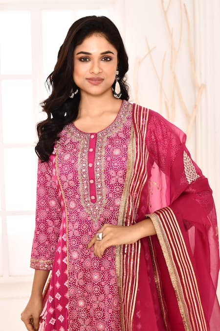 Buy_Abbaran_Pink Silk, Organza Gota Patti, Geometric Floral Block Print A-line Kurta Set _Online_at_Aza_Fashions