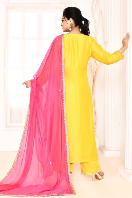 Shop_Abbaran_Yellow Cotton, Silk Embroidery, Lace, Gota Patti Round Neck Hand Kurta Set _at_Aza_Fashions