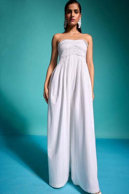 Buy_Dash And Dot_White 100% Cotton Embroidered Crochet Lace Sweetheart Work Jumpsuit 