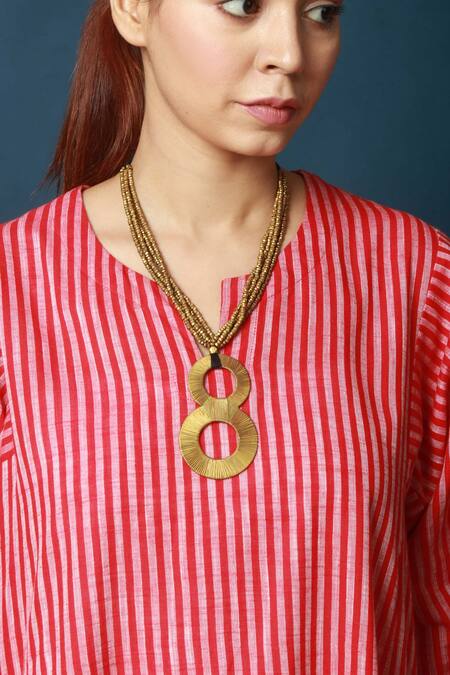 Shop_Vasstram_Red Cotton V-neck Roohi Gingham Print Kurta And Pant Set_Online_at_Aza_Fashions