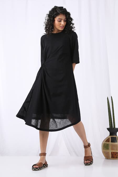 Vasstram Knotted Draped Dress 