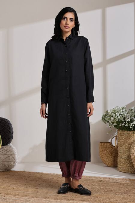 Vasstram_Black Cotton Shawl Neck Solid Kurta With Joggers _Online_at_Aza_Fashions